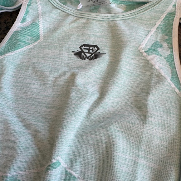 Body Engineers Athena Camo Blue and White Activewear Set XS and Small - Picture 5 of 6